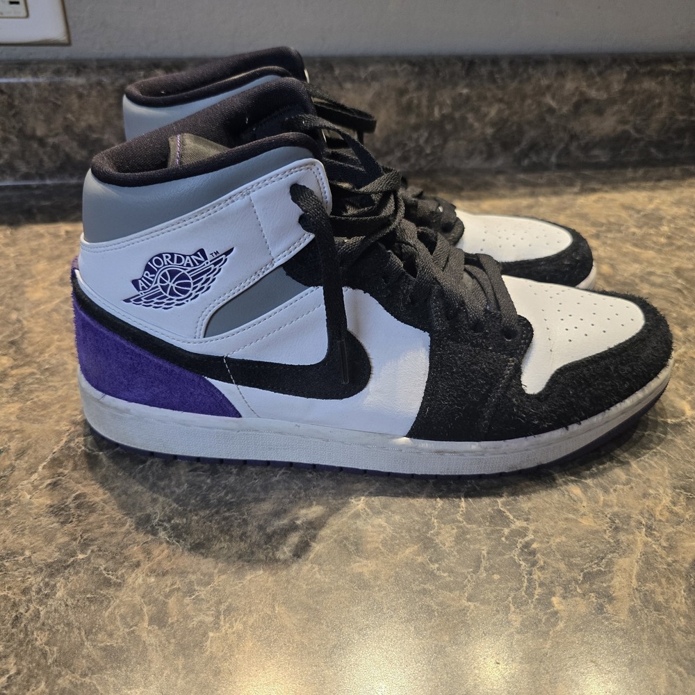 Nike Air Jordan‎ 1 Mid Se White Black Court Purple Men's Sz 10.5 852542-105